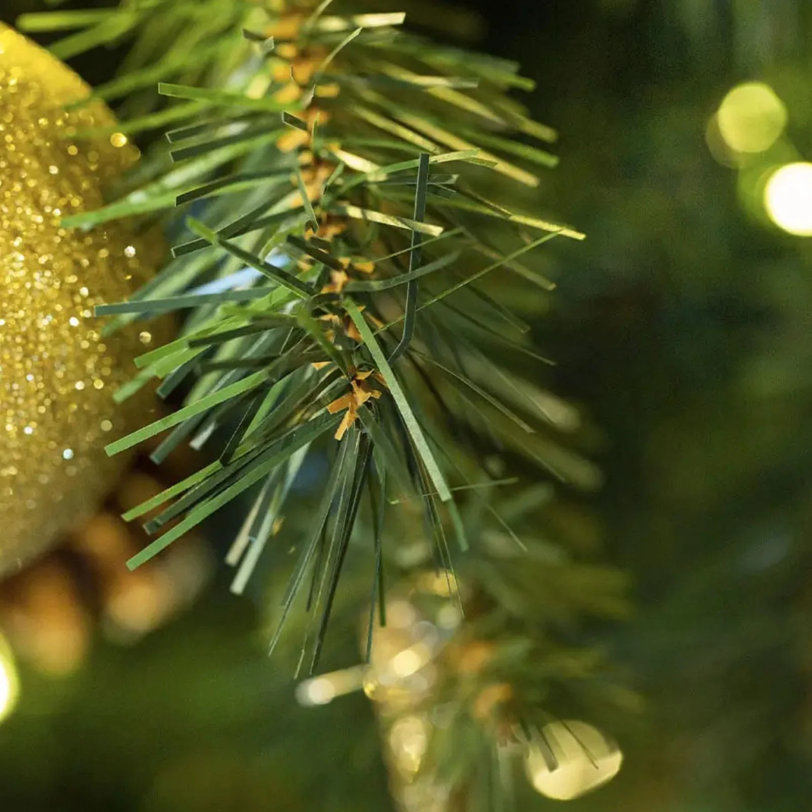 Portland Fir 8ft Decorated Christmas Tree - Empire Gold - Image 3